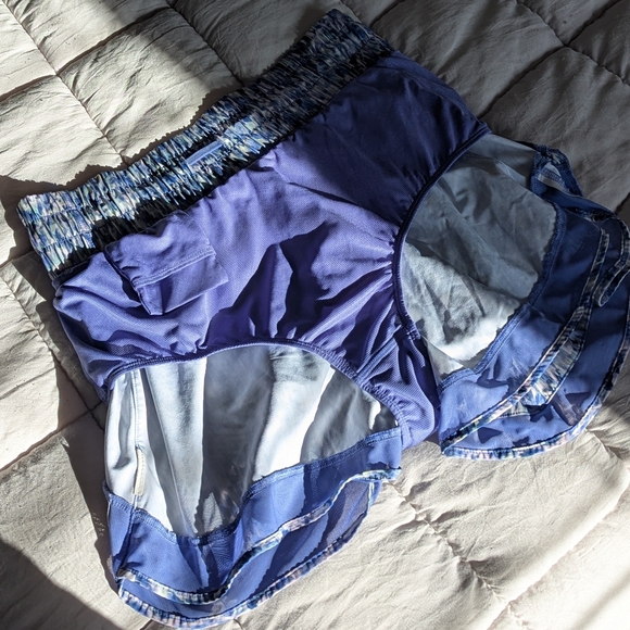 Athleta High-Rise Mesh Racer Run 3' Short - Small - Picture 6 of 9